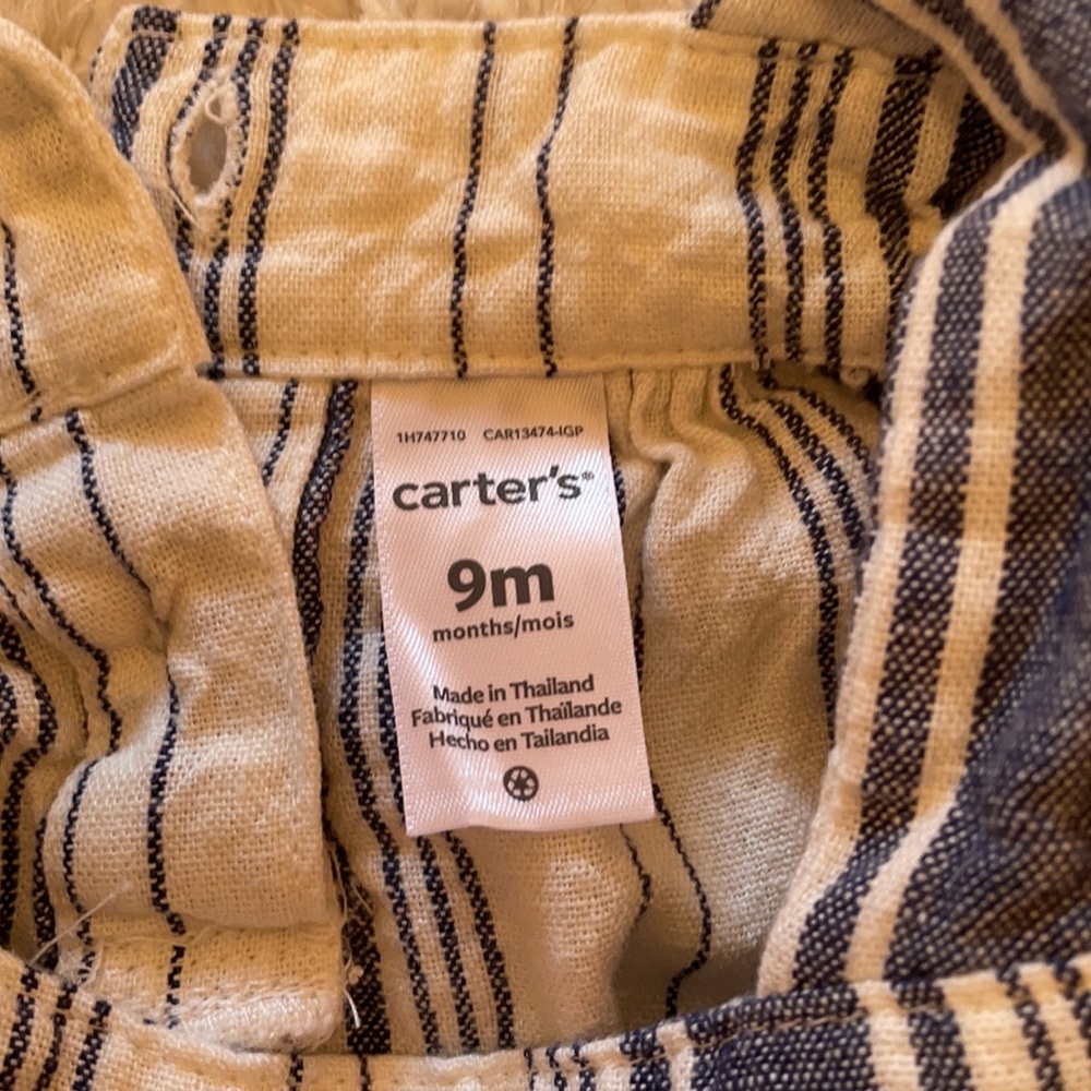Adorable Carter’s Baby Girls blue and white striped short outfit! - Picture 6 of 8